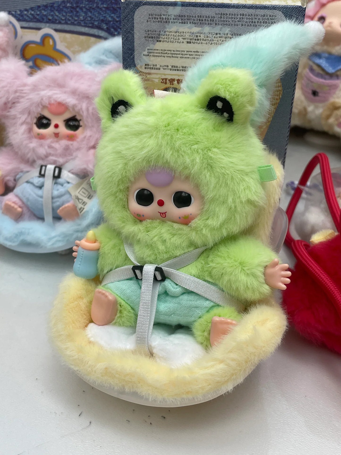 【T219】Baby Three Vehicle mounted Baby Plush Dolls